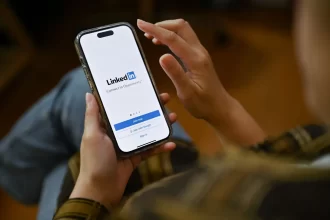 Cómo Generar una Foto de LinkedIn con IA: Impacta con tu Perfil Profesional - 11