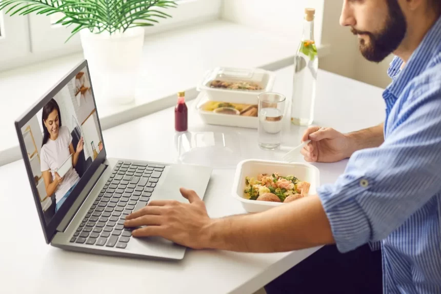 Imagen de Las Mejores Aplicaciones de IA para Novios: Descubre tu Compañero Virtual Perfecto en la Era Digital Las Mejores Aplicaciones de IA para Novios: Descubre tu Compañero Virtual Perfecto en la Era Digital - 7