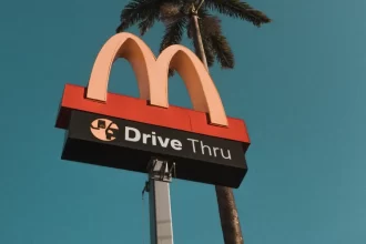 McDonald's y la IA: Un Experimento que Salió Mal - 11