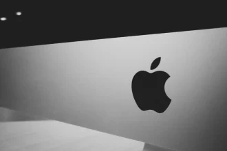 Desafíos y Estrategias de Apple Intelligence en China - 11